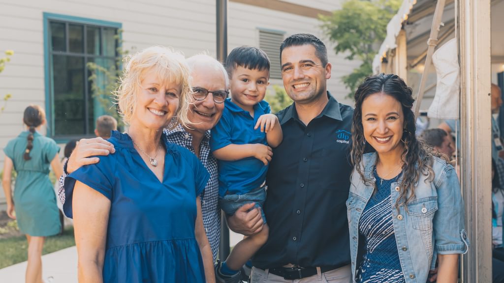 Pigeon Forge, TN | Enjoying our Building an Extraordinary Family event alongside my team and my family.